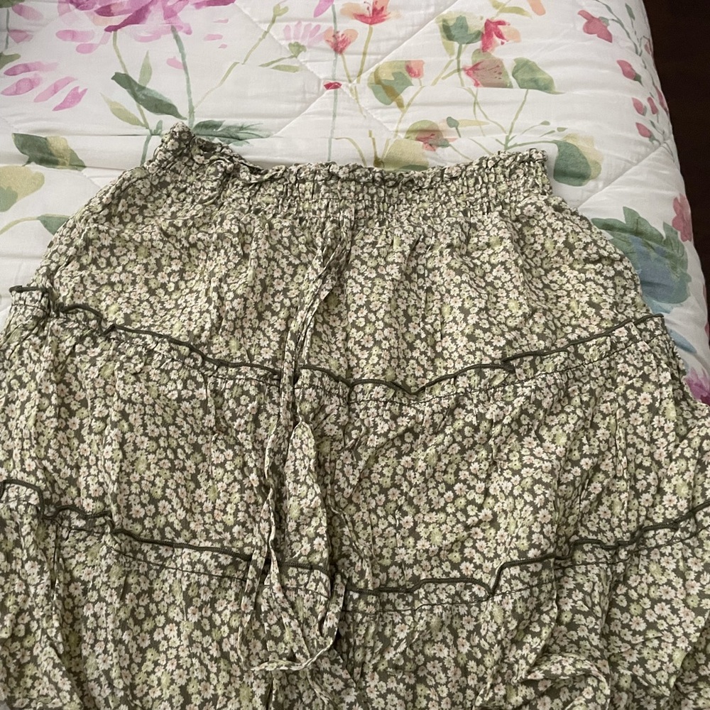 floral skirt
